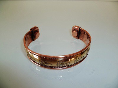 "bracelet thérapeutique" originaire d' Egypte